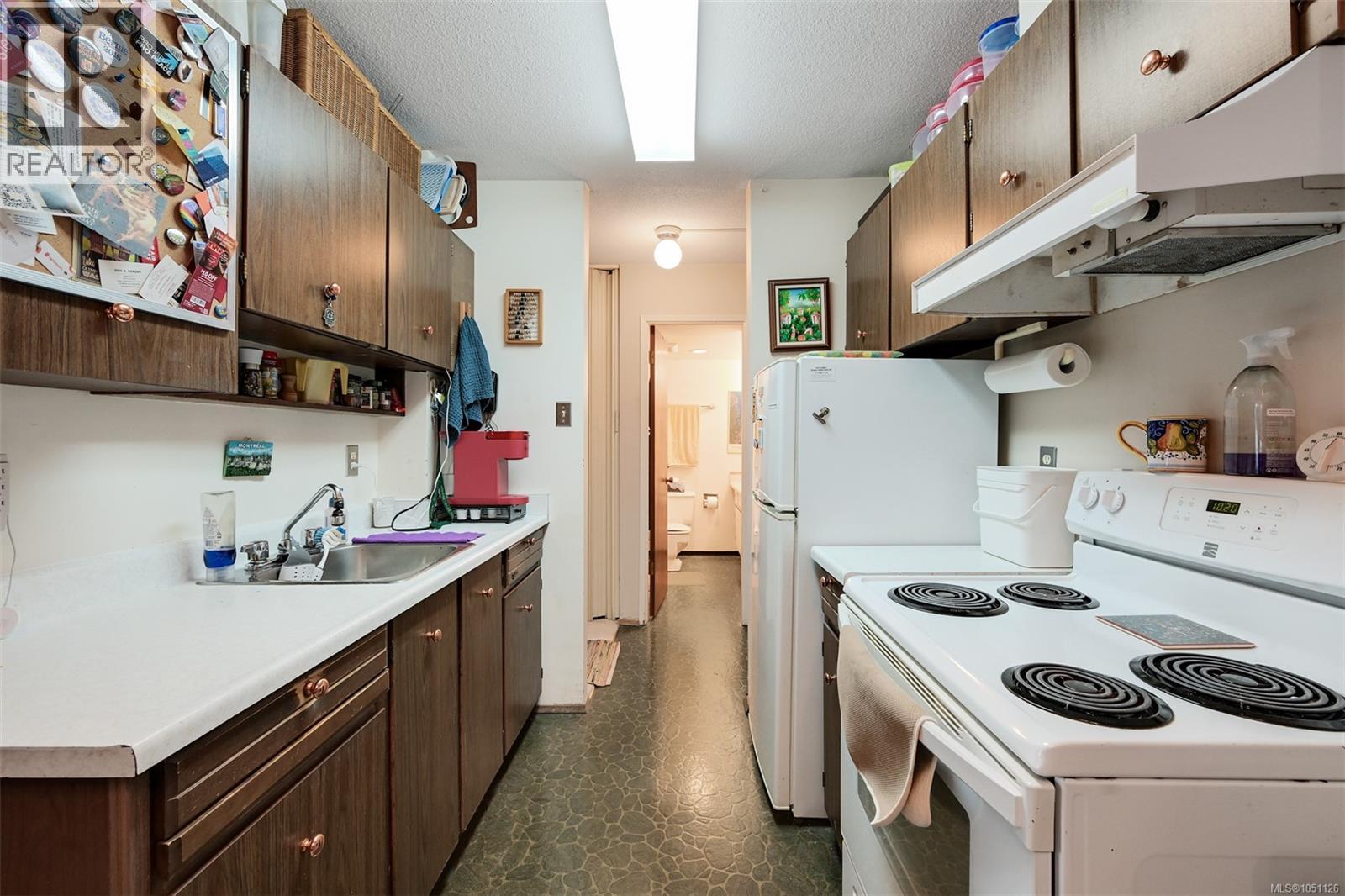 #1803 647 Michigan St - 12
