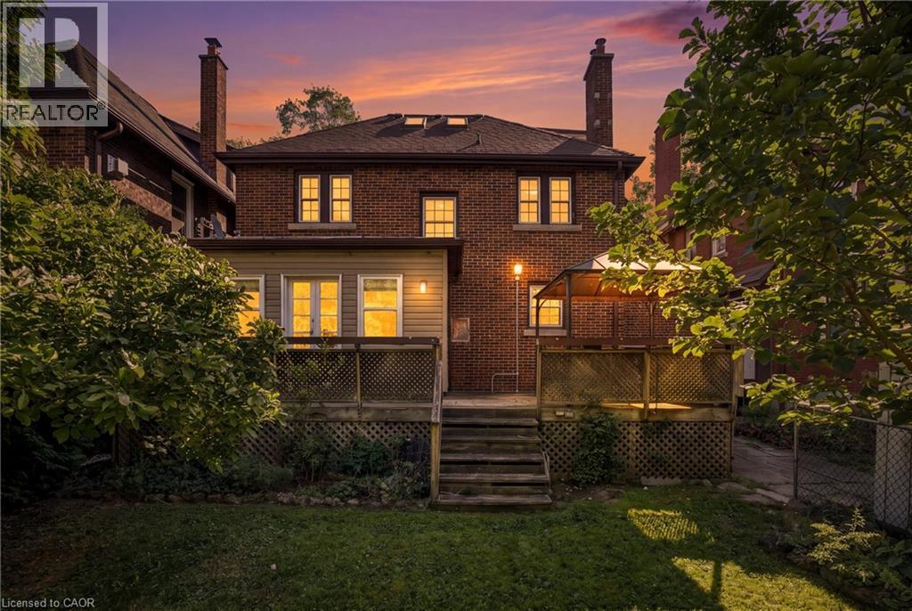 48 ROTHSAY Avenue - 32