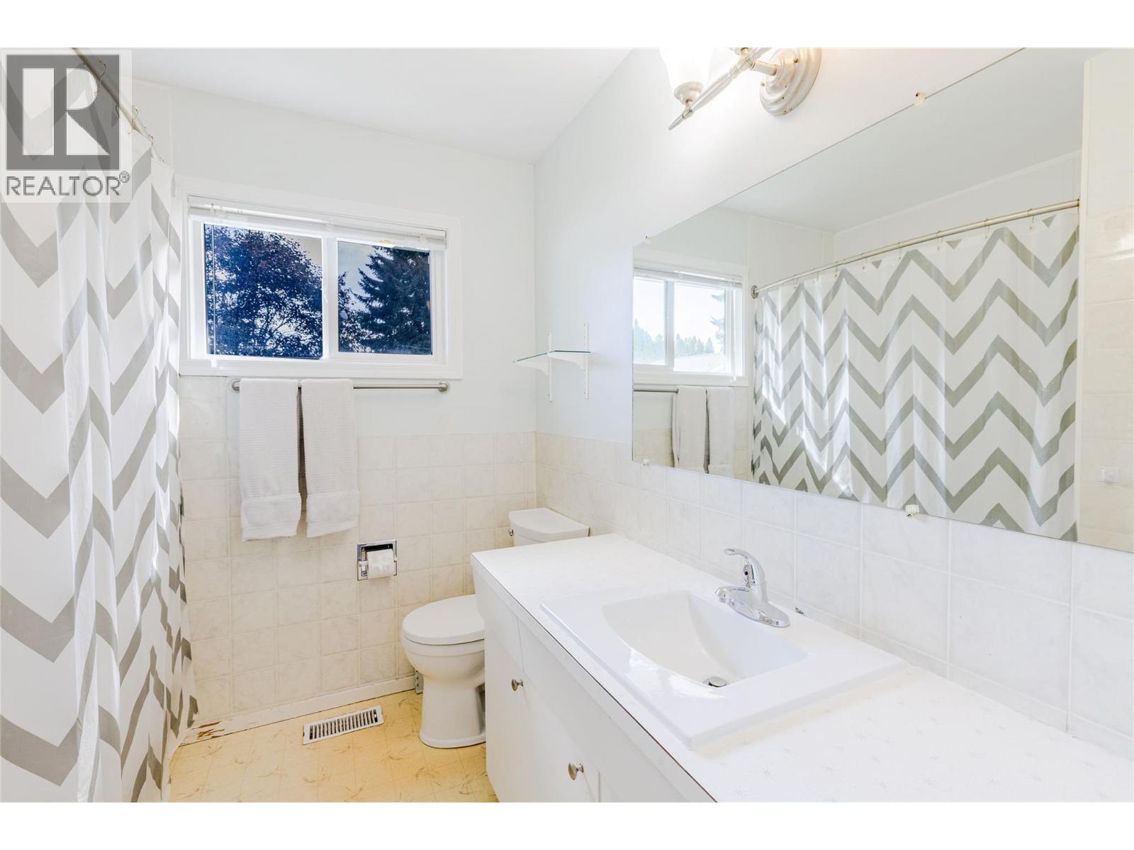 2109 Cedar Street - Image 14
