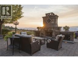 Full ensuite bathroom - 2550 Grantham Road, Kelowna, BC V1W4B7 Photo 22