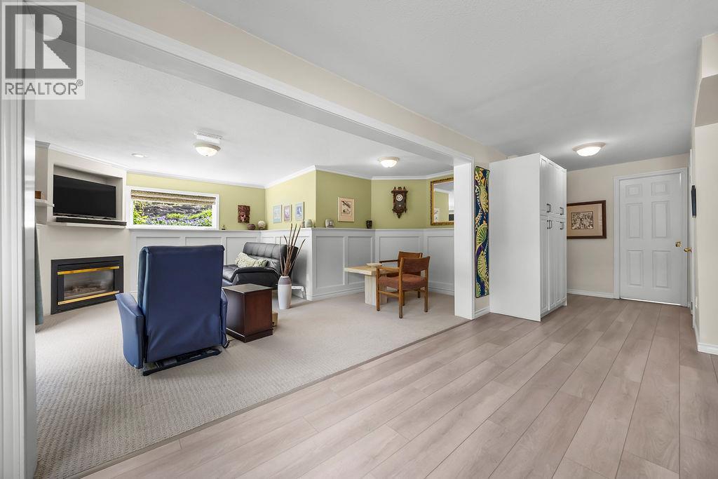 2864 Hilltop Road - 38