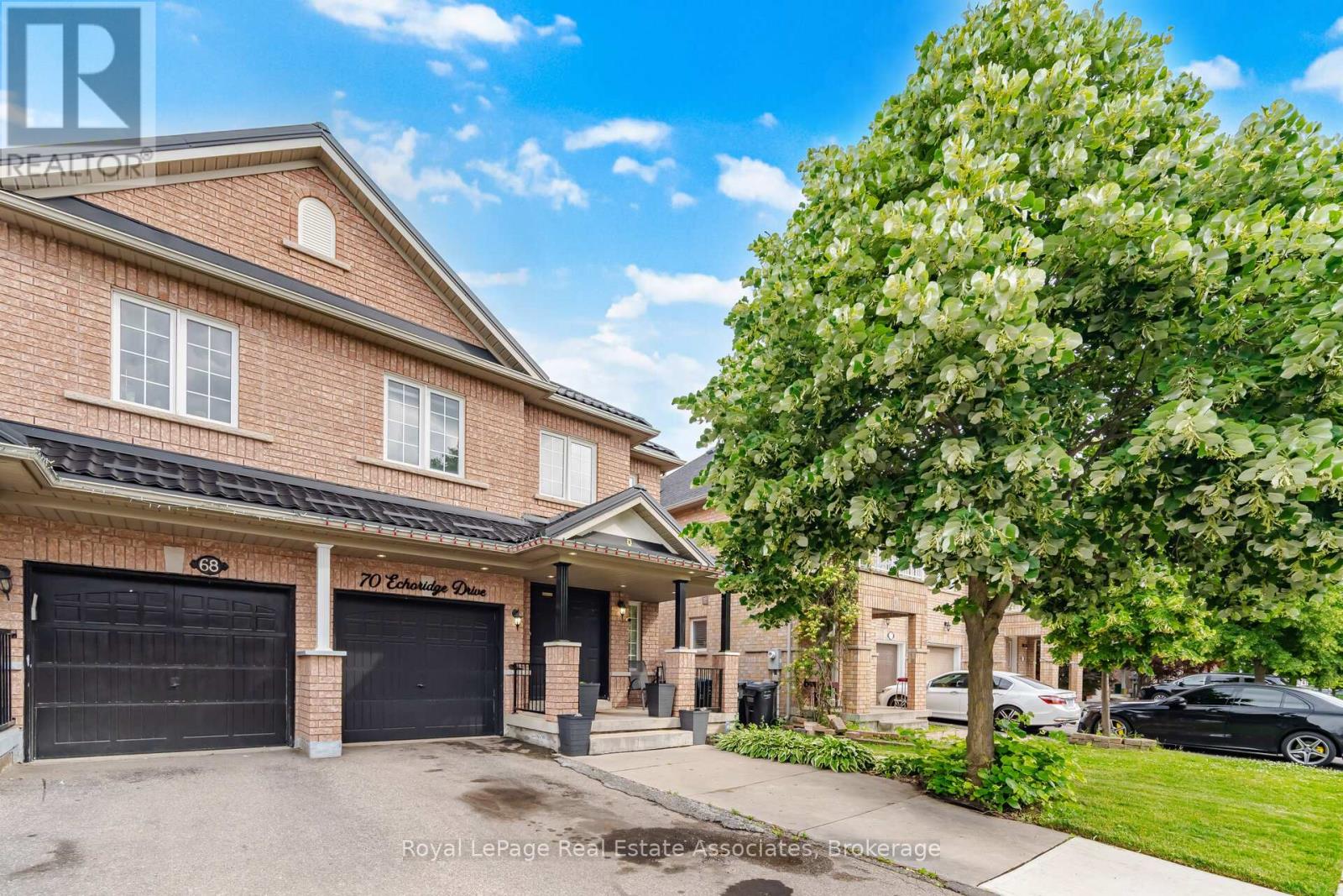 70 ECHORIDGE DRIVE, Brampton (Fletcher's Meadow)