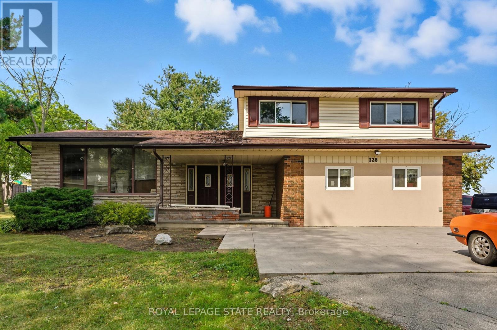 328 TRINITY CHURCH ROAD, Hamilton — photo 3