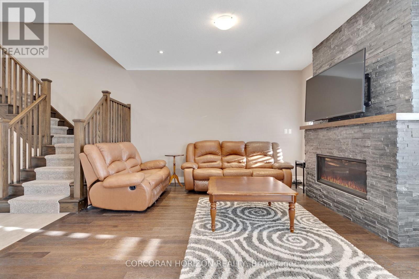 213 LADYSLIPPER DRIVE, Waterloo — photo 12