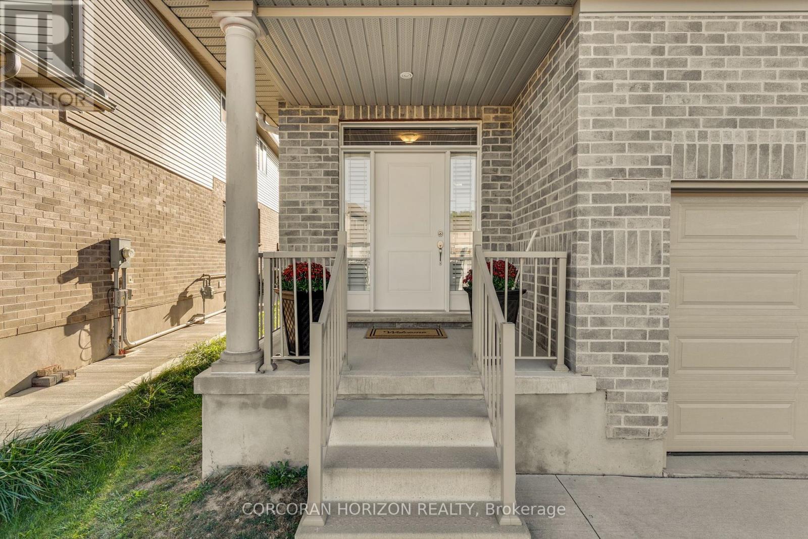 213 LADYSLIPPER DRIVE — photo 3
