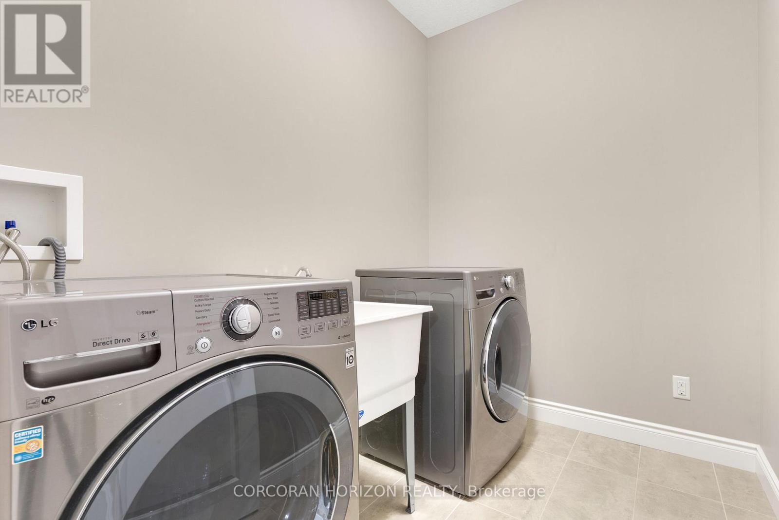 213 LADYSLIPPER DRIVE, Waterloo — photo 9