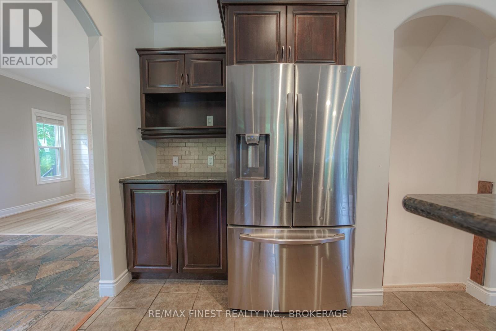 10 OWEN AVENUE - Image 10
