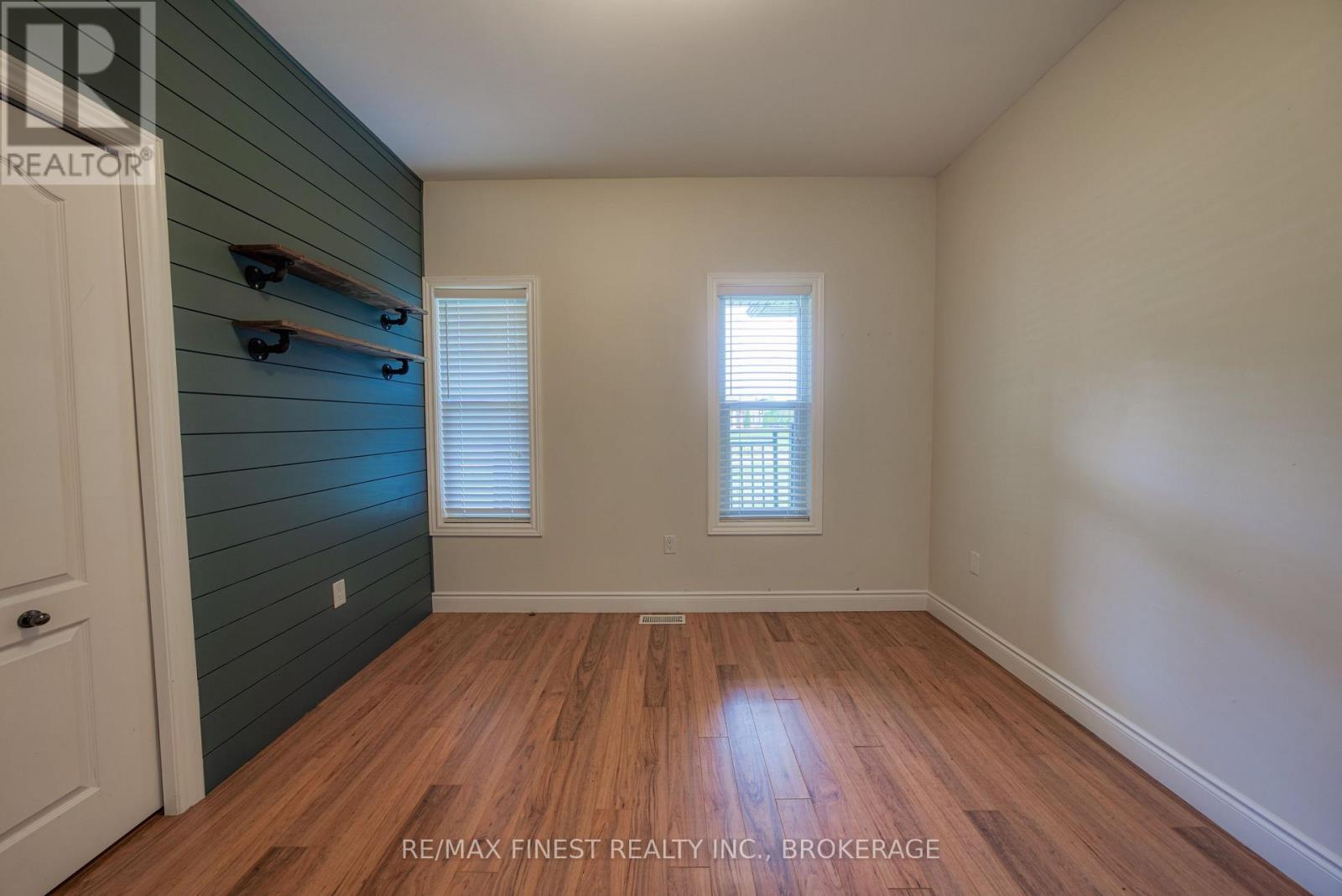10 OWEN AVENUE - Image 16