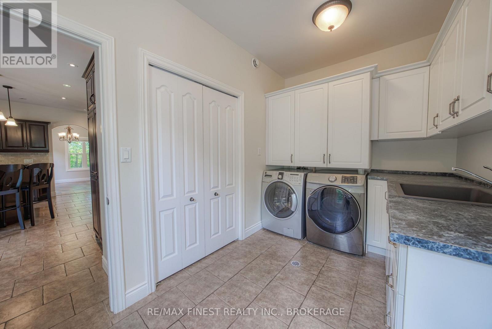 10 OWEN AVENUE - Image 14