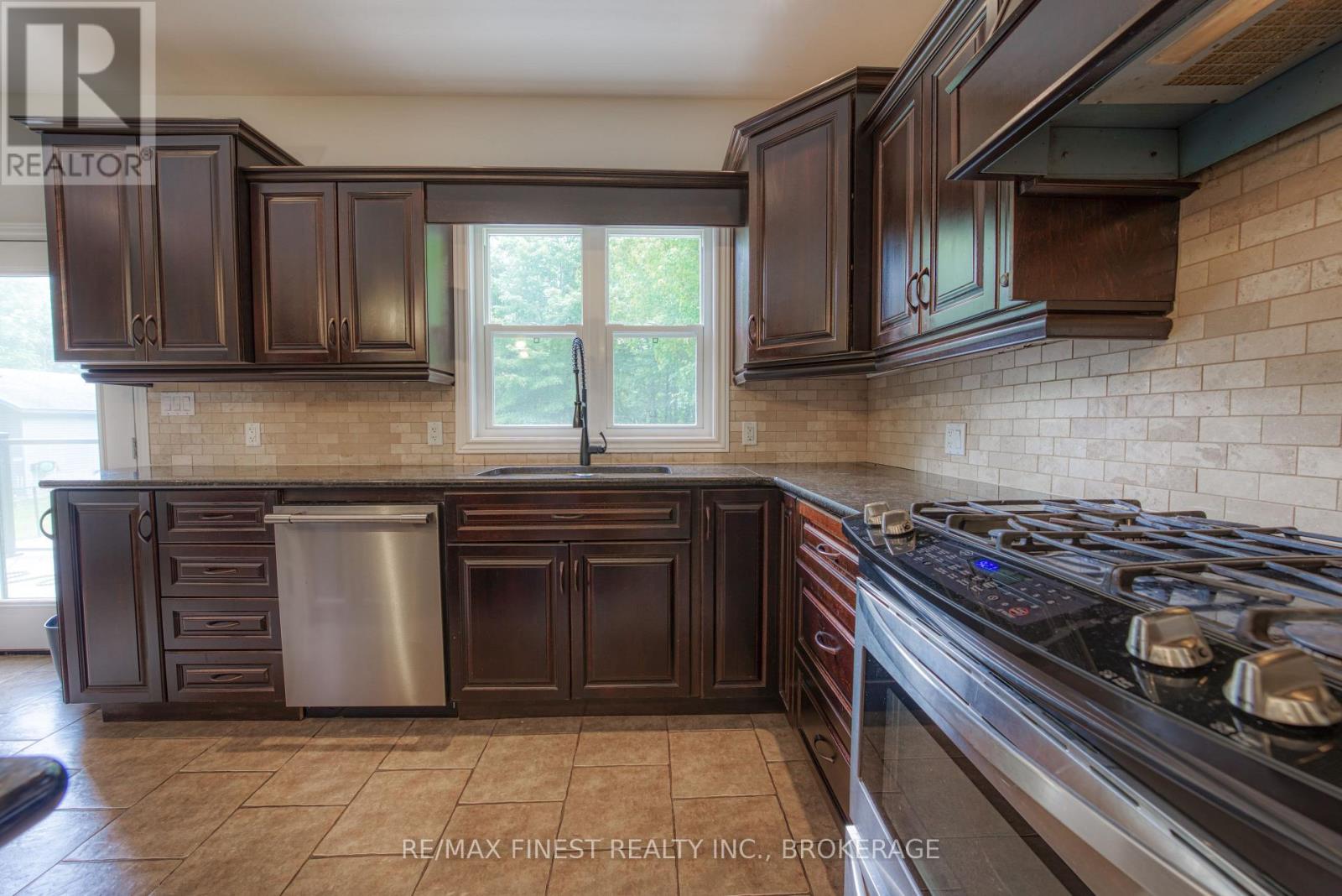 10 OWEN AVENUE - Image 8