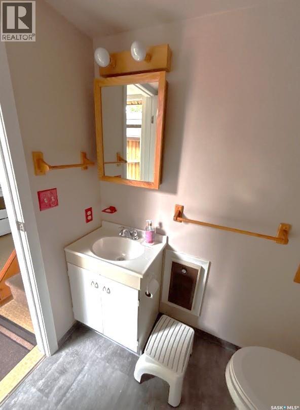 1515 Finch - 12