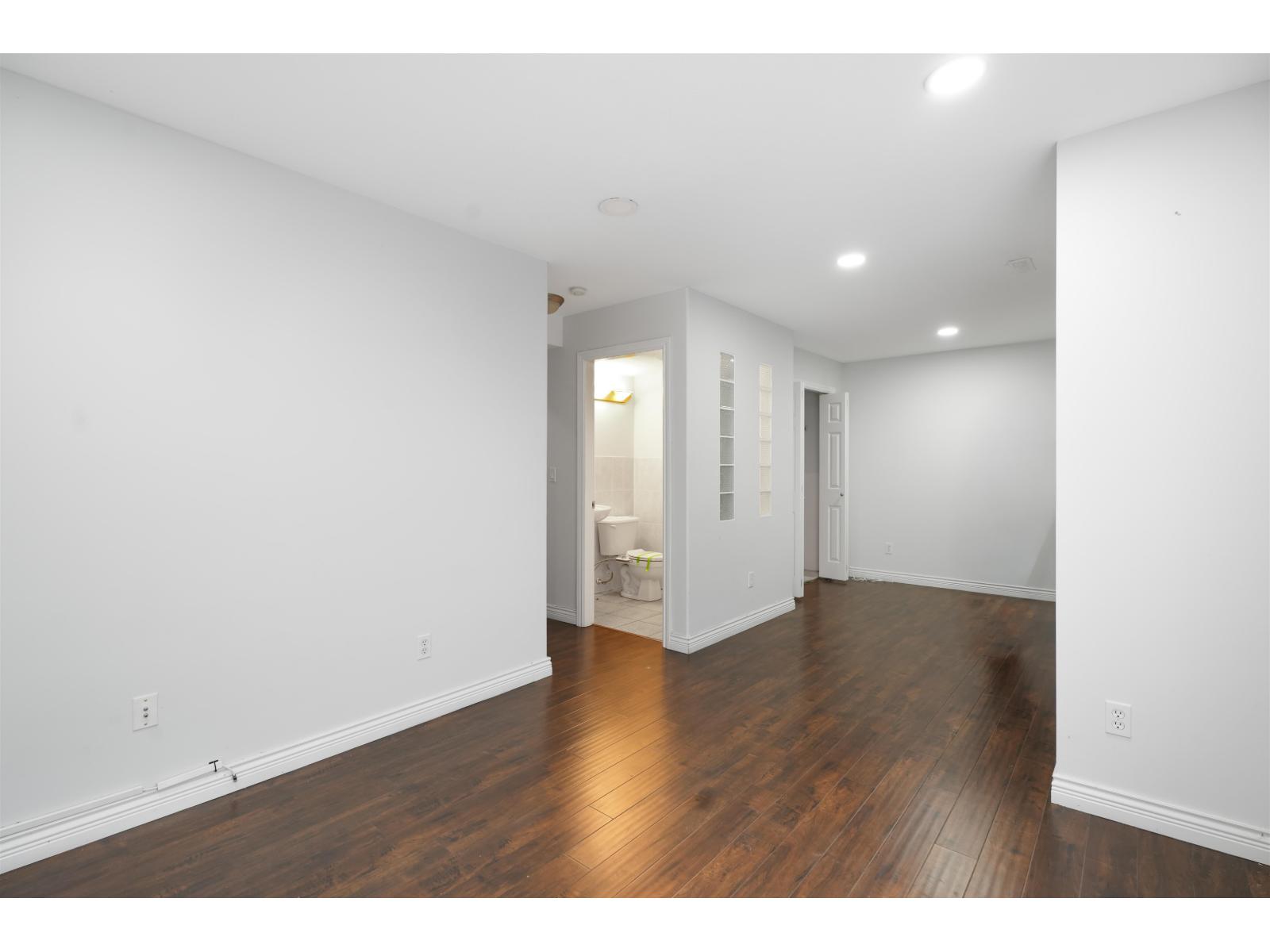 3 Bed, 4 Bath House for Sale in Surrey – 36 14453 72 AVENUE, Surrey – MLS# R3169652 - Image 11