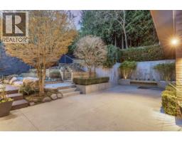 3305 Westmount Road, West Vancouver, BC V7V3G5 Photo 25