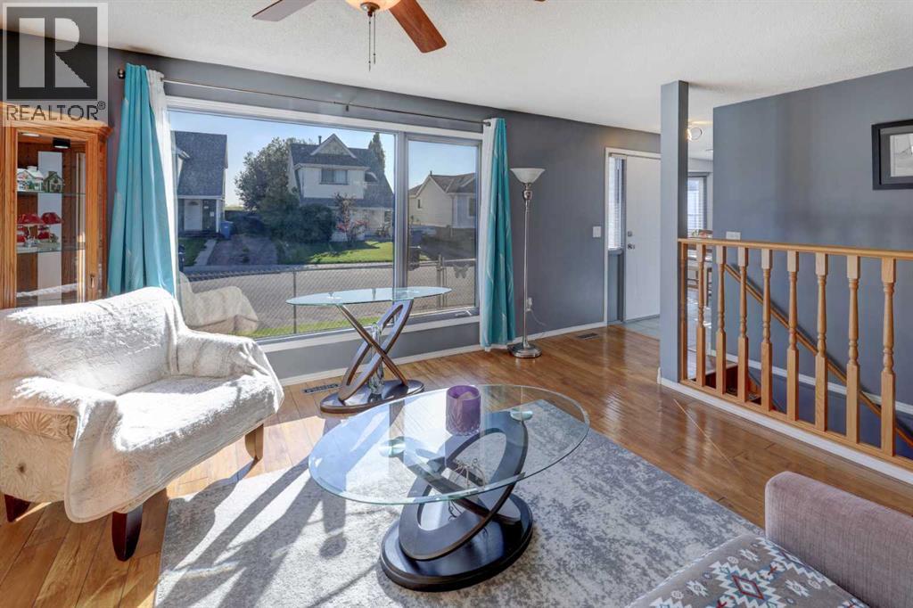 115 Aberfoyle Close NE, Calgary, Alberta, T3G5L6 — thumbnail 4
