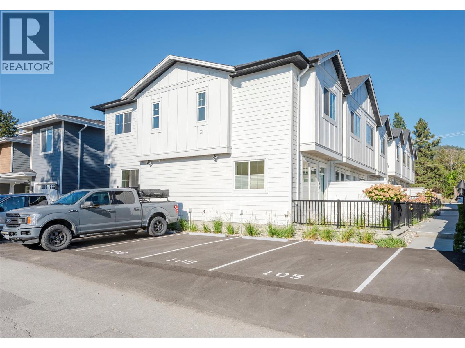 #107 795 Ontario Street - 44