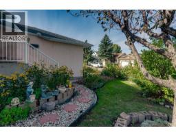 863 Applewood Drive Se, Calgary, AB T2A7P2 Photo 32