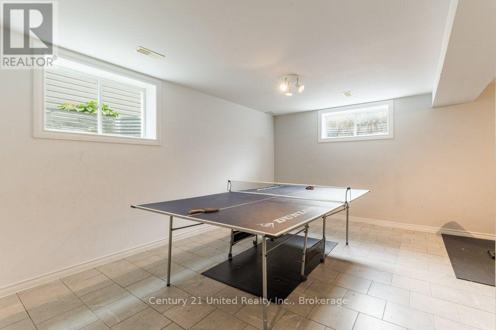 57 VOYAGEUR STREET - 21