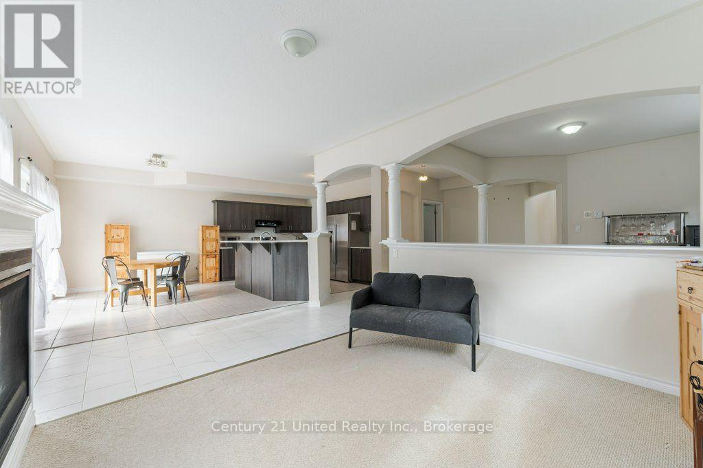 57 VOYAGEUR STREET, Peterborough (Northcrest Ward 5) — photo 3