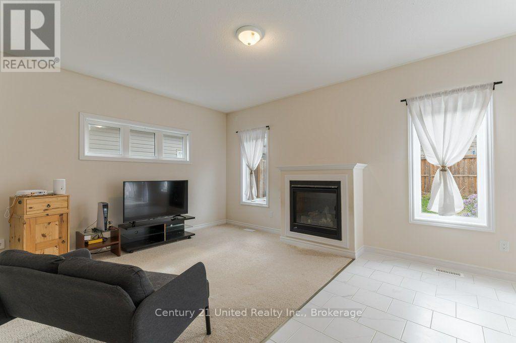 57 VOYAGEUR STREET, Peterborough (Northcrest Ward 5) — photo 7
