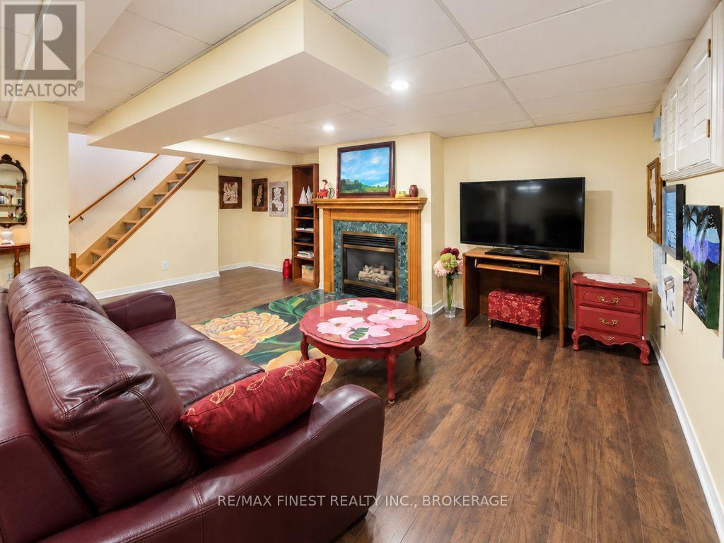 58 PRINCETON PLACE - 21