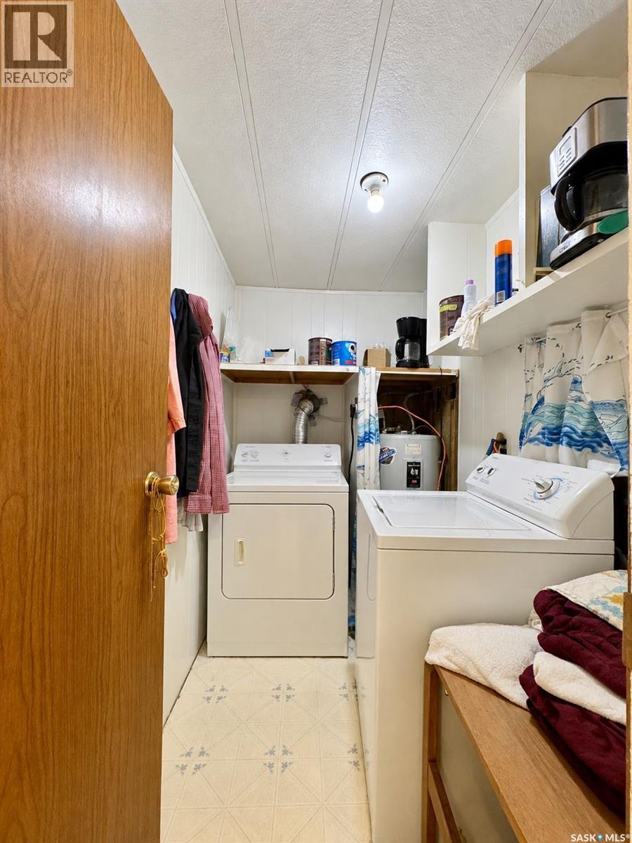 205 Main STREET, Gerald — photo 4