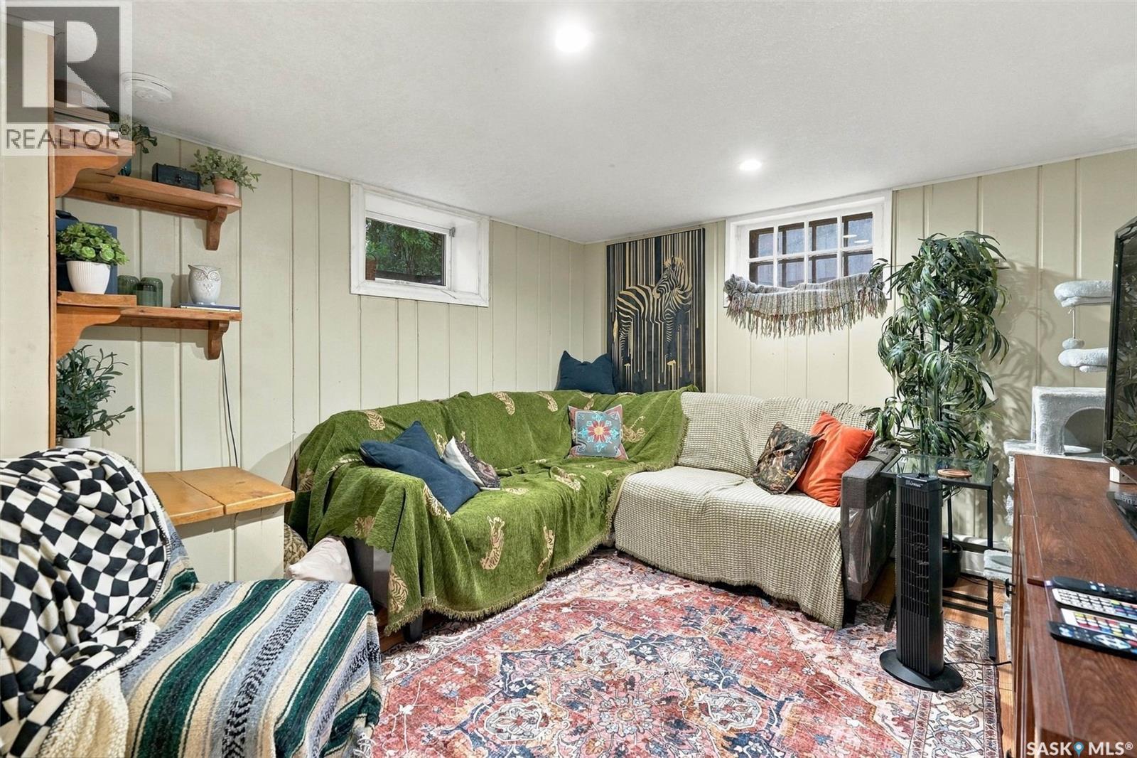 131 Connaught CRESCENT - Image 37