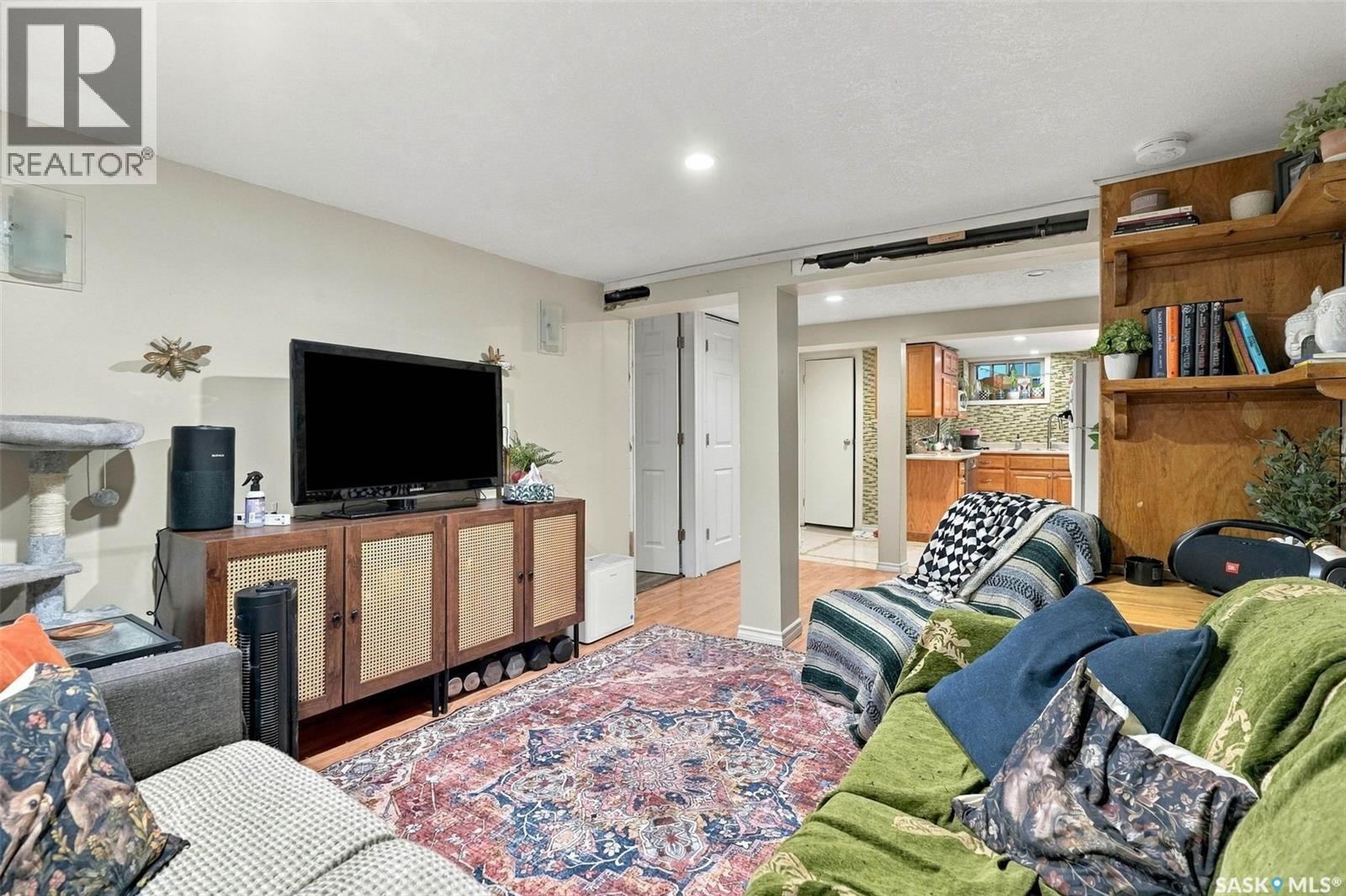 131 Connaught CRESCENT - Image 39