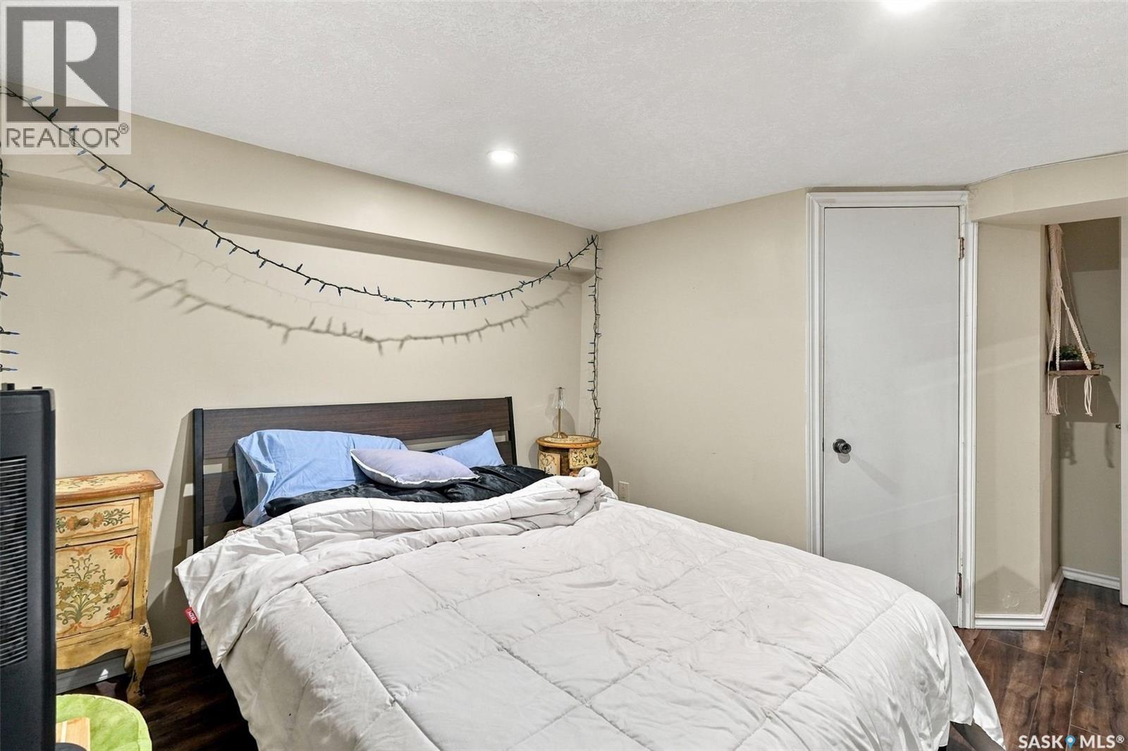 131 Connaught CRESCENT - Image 43