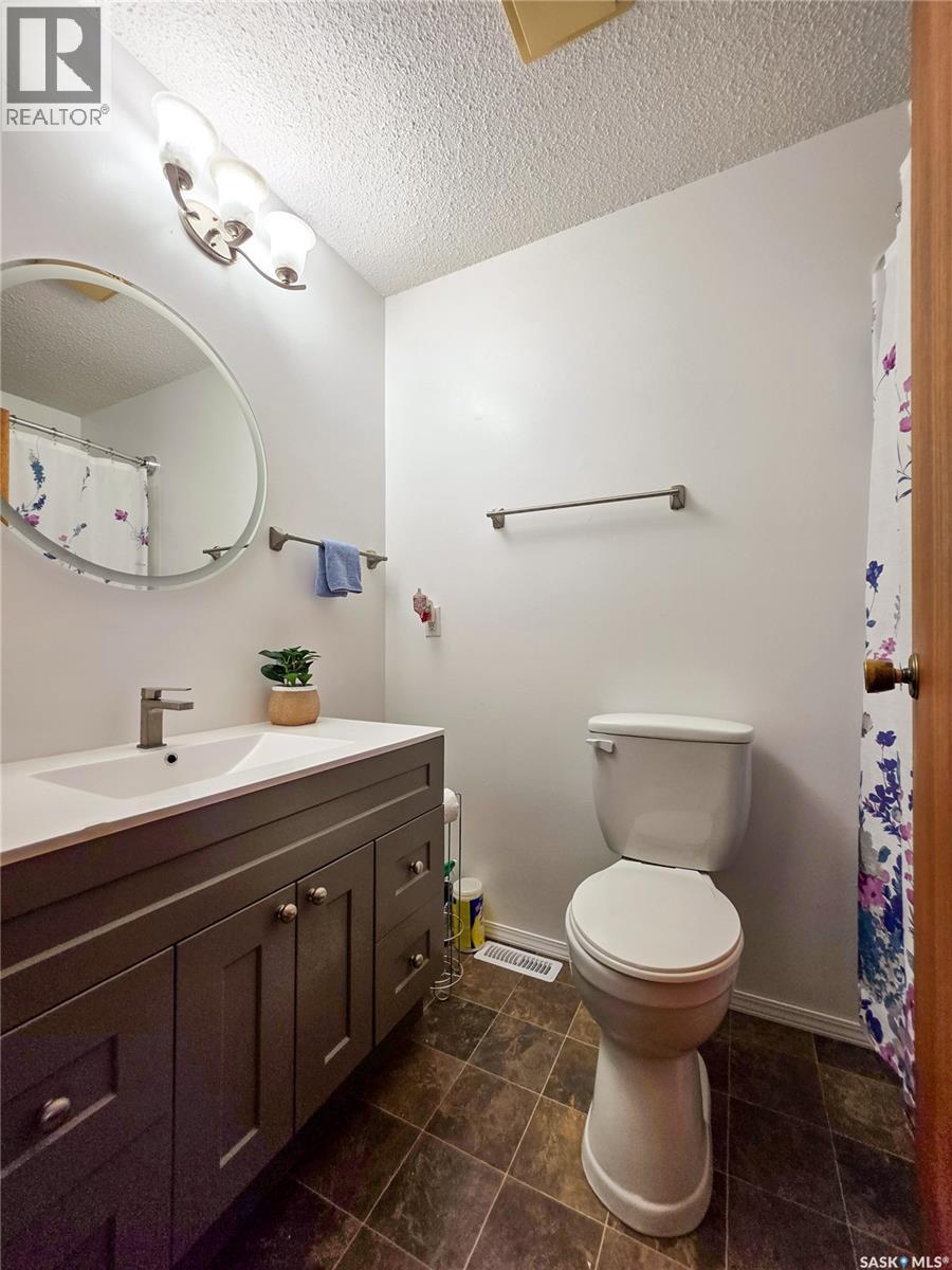 242 6th AVENUE E, Melville — photo 31