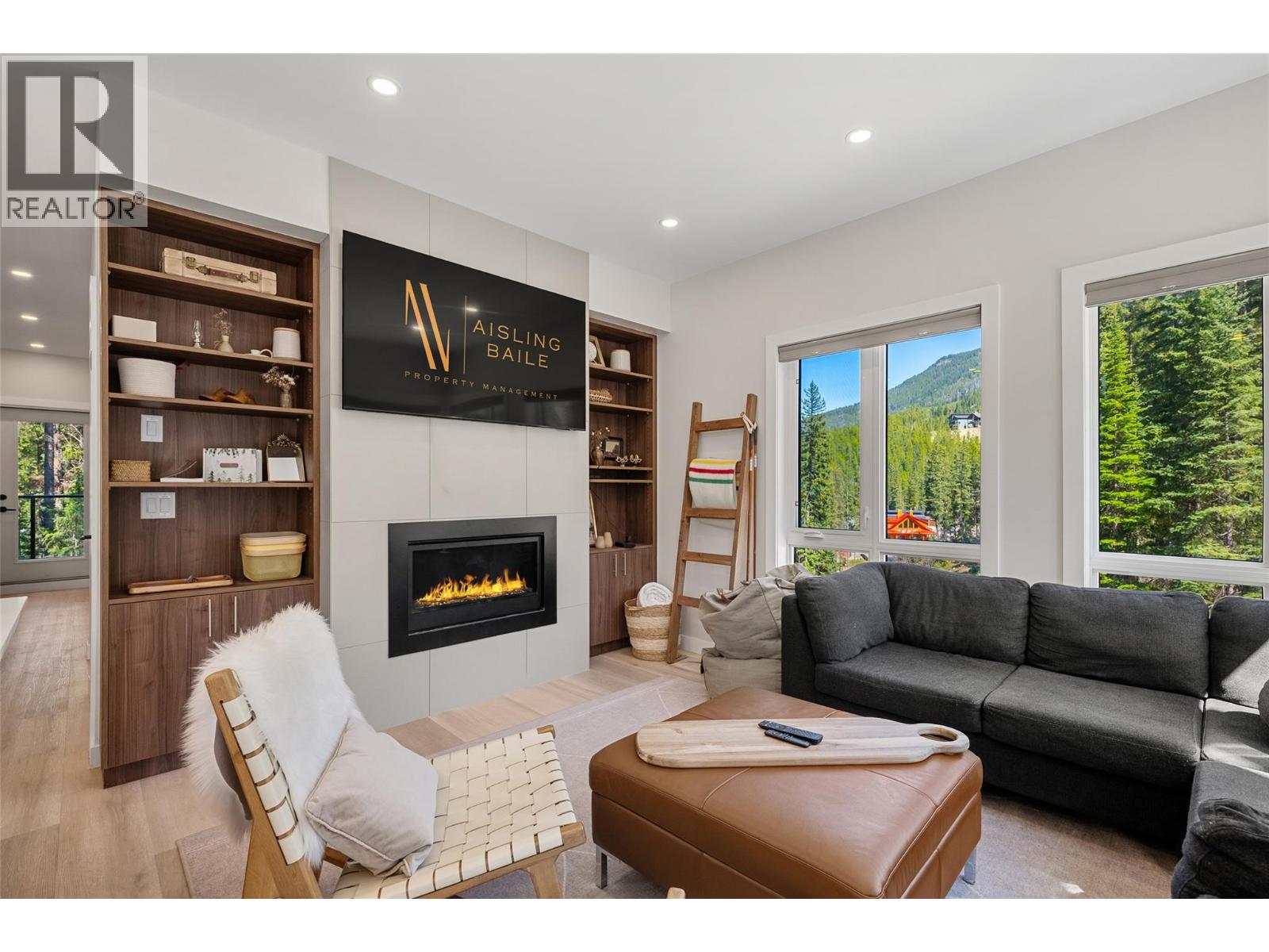 #206 2116 Panorama Drive - Image 4