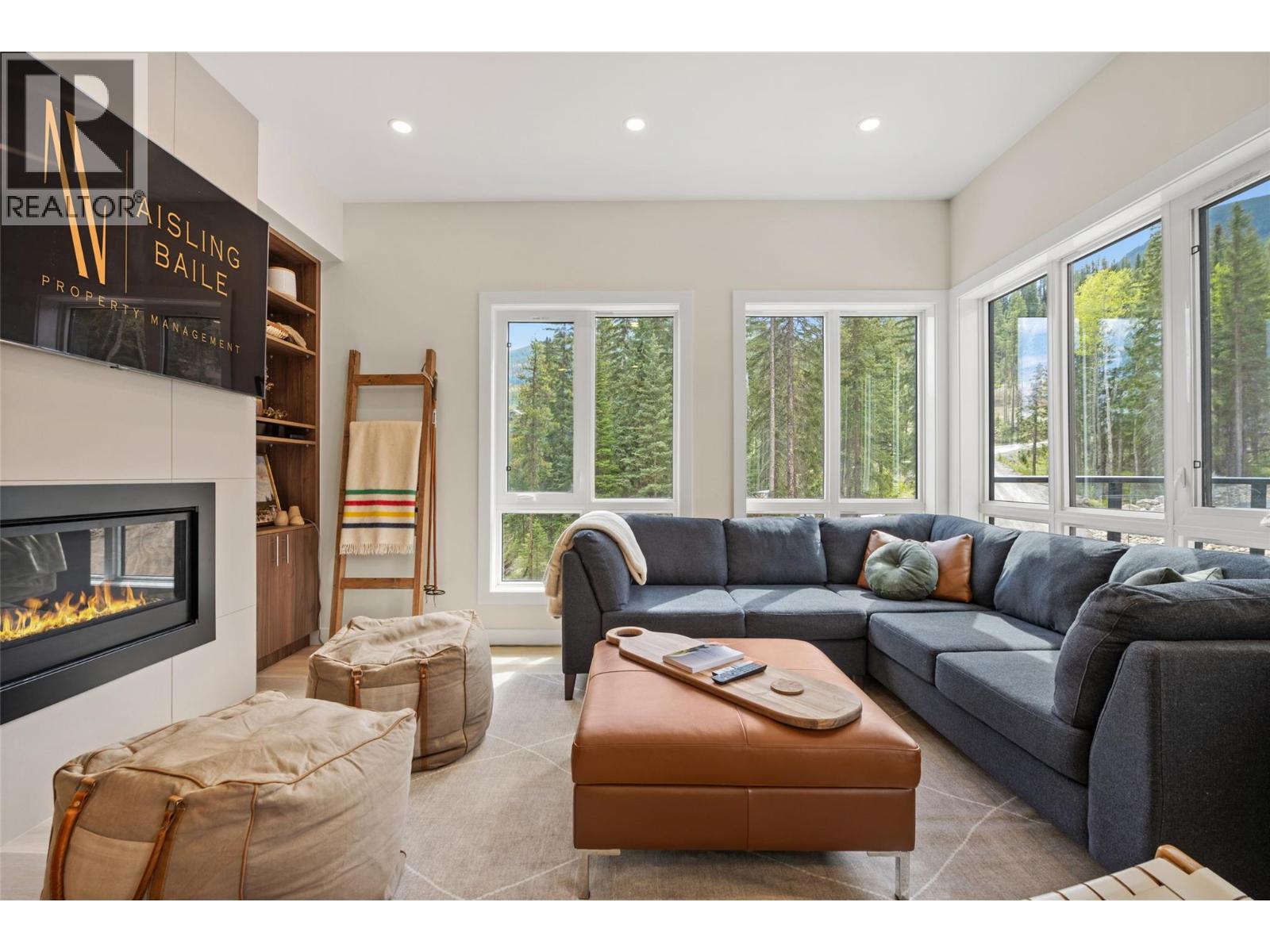 #206 2116 Panorama Drive - 2