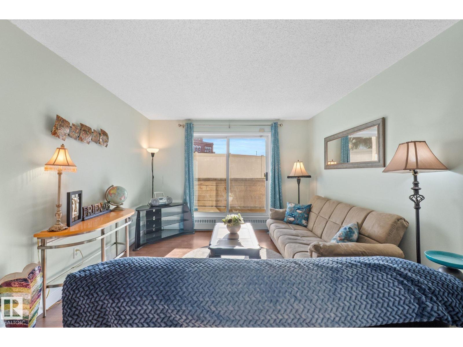 #163 10520 120 ST NW - 19