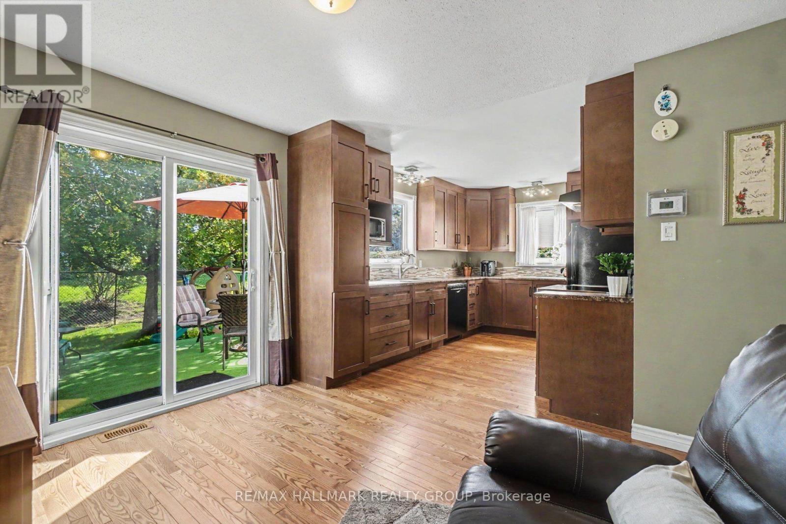 96 PHEASANT RUN DRIVE, Ottawa — photo 10