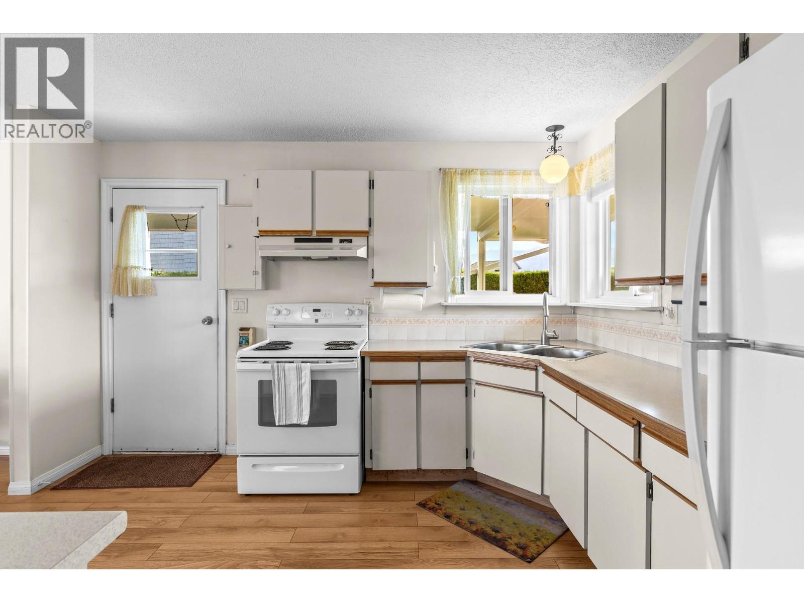 3935 Milford Road - 27