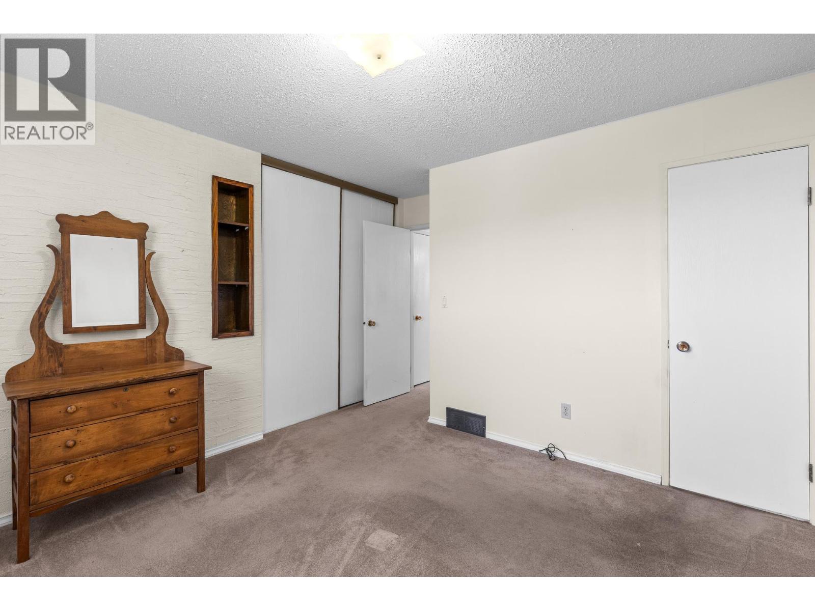 3935 Milford Road - 34