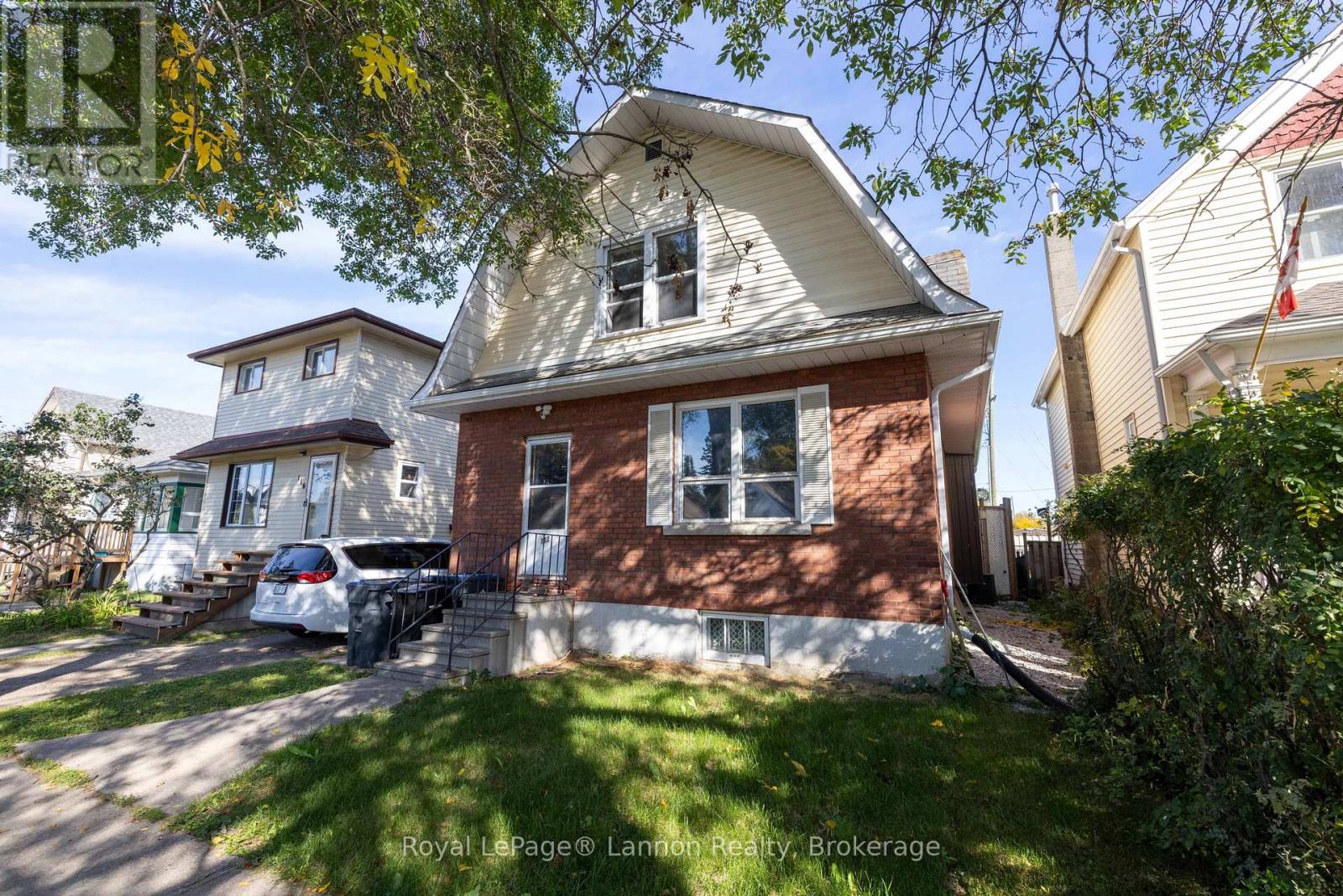 112 NORAH STREET N, Thunder Bay (McKeller Park)