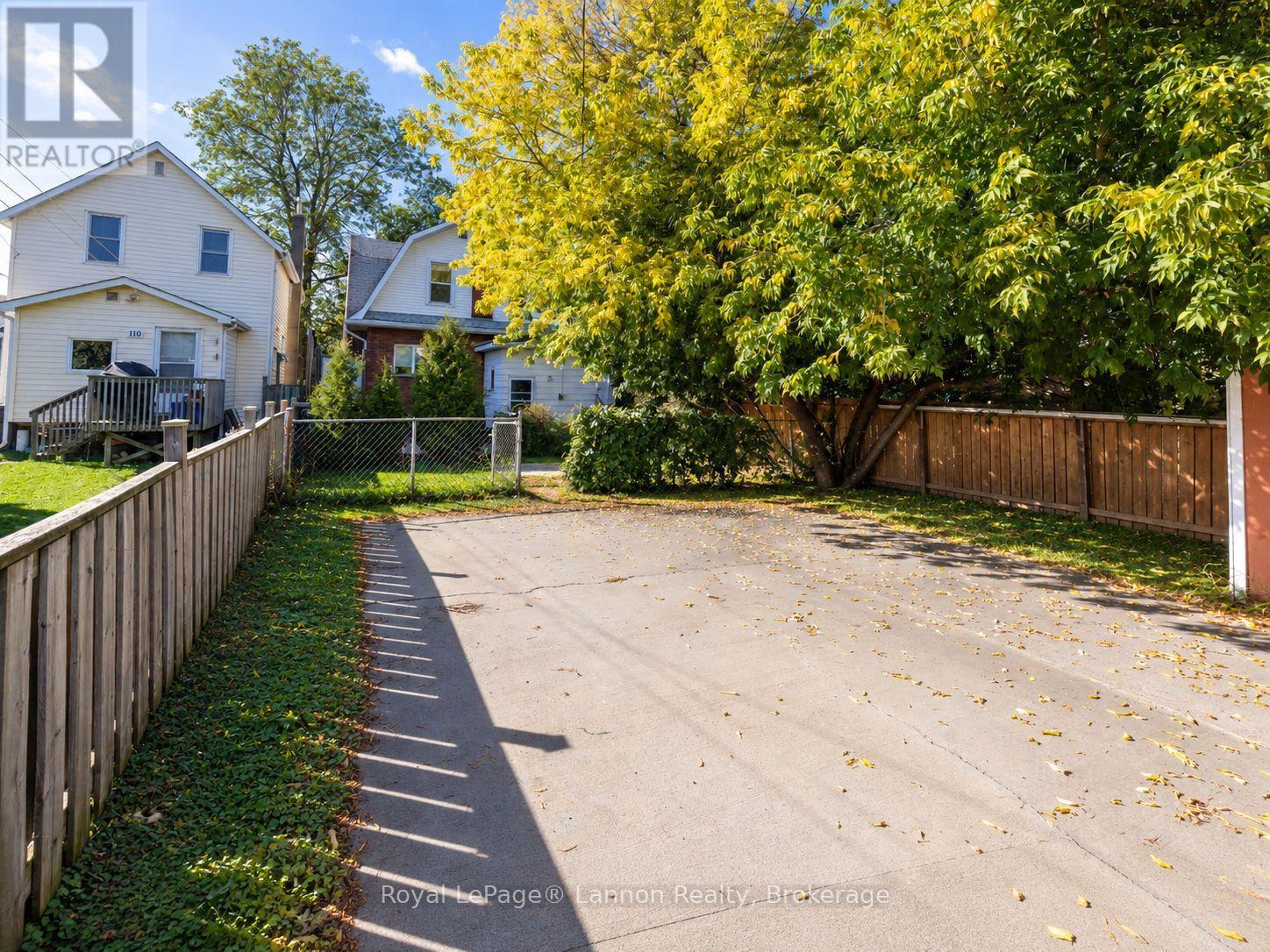 112 NORAH STREET N - 26