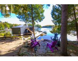 Living room - 1099 Big Joe Road, Muskoka Lakes, ON P0B1J0 Photo 9