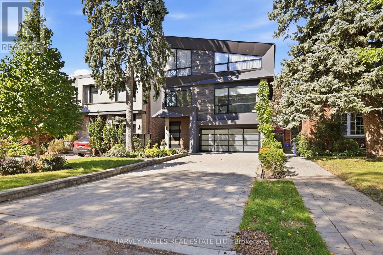 554 ST CLEMENTS AVENUE - 1