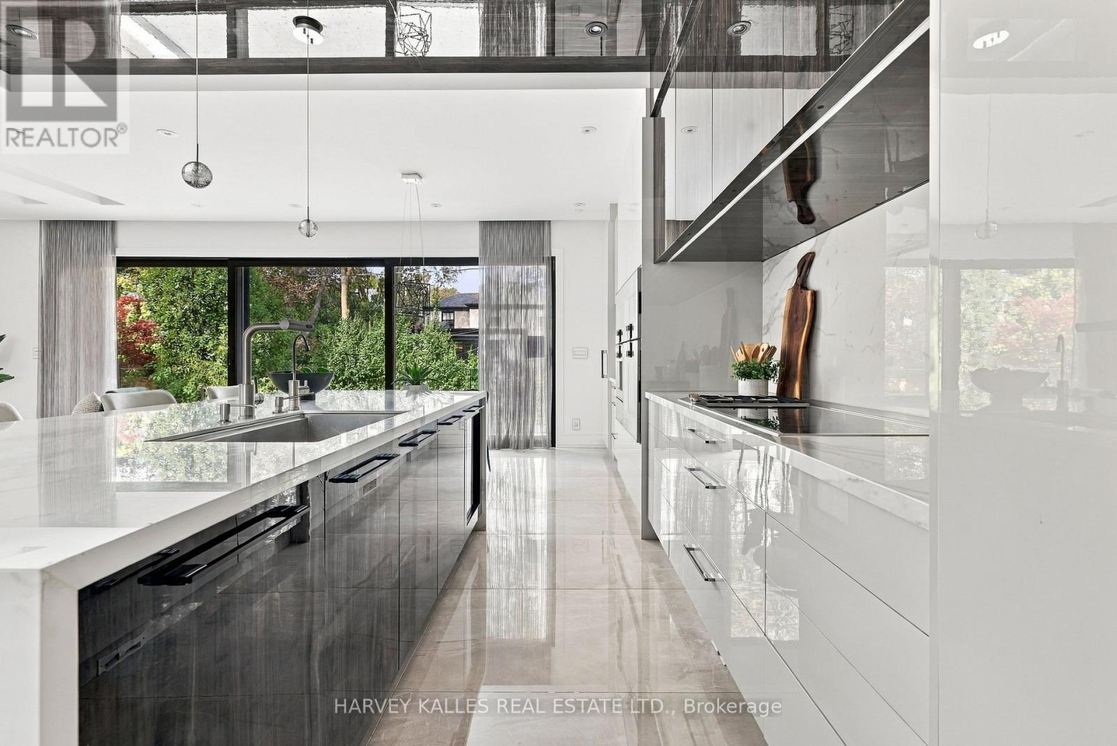 554 ST CLEMENTS AVENUE - Image 10
