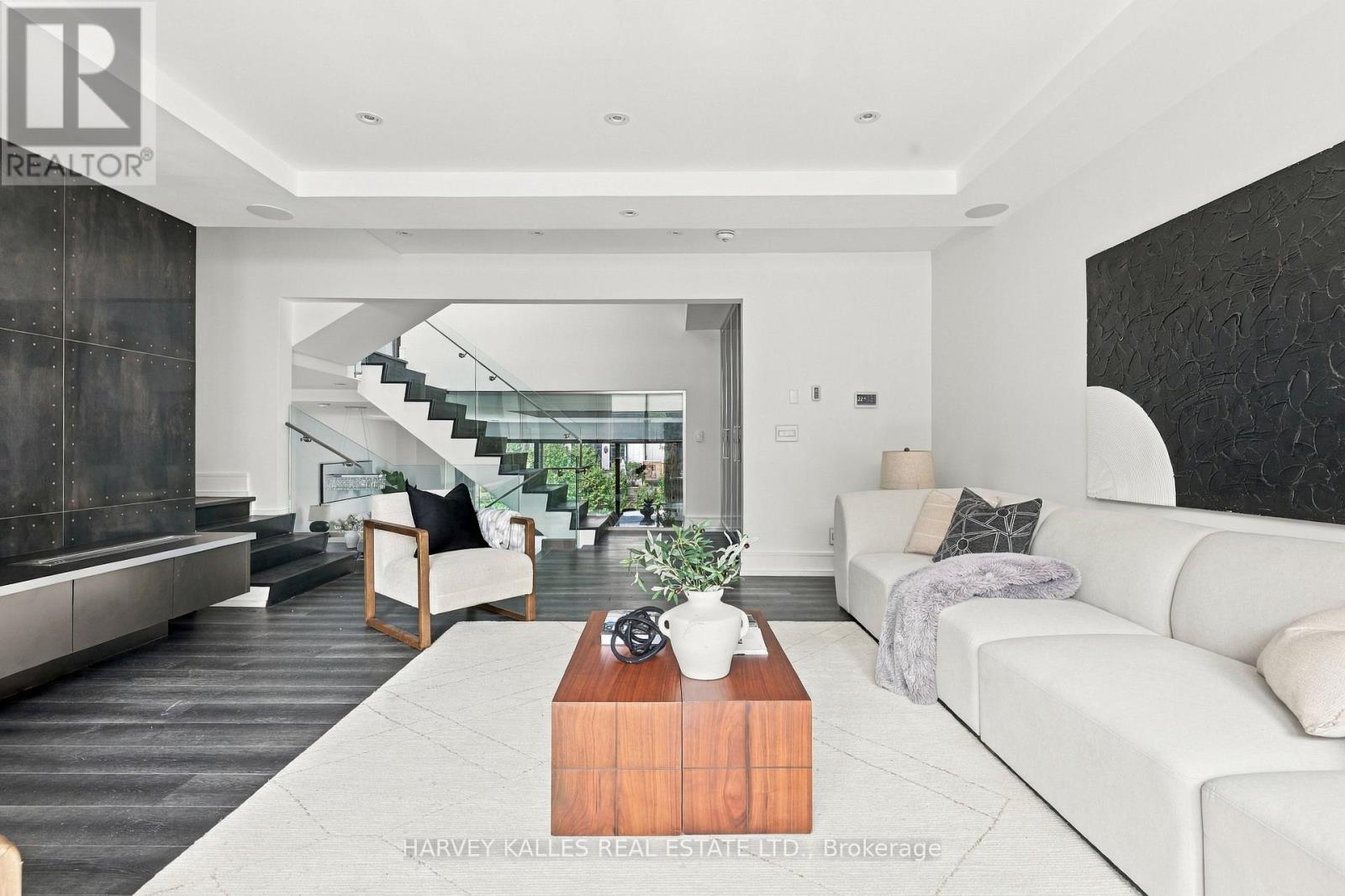 554 ST CLEMENTS AVENUE - Image 19