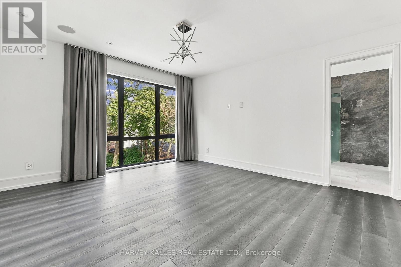 554 ST CLEMENTS AVENUE - Image 29