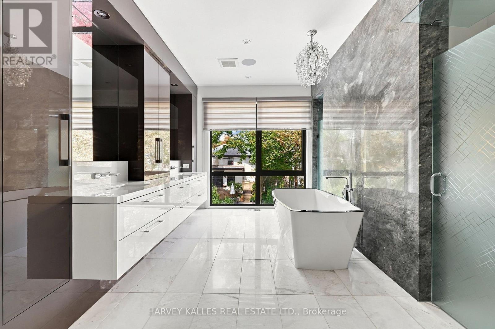 554 ST CLEMENTS AVENUE - Image 30