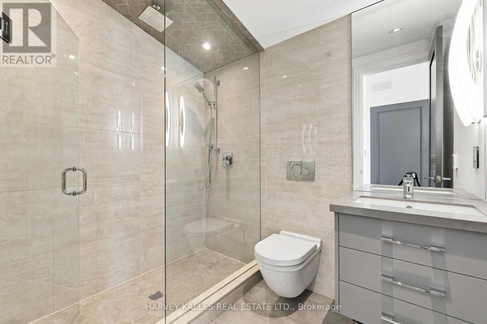 554 ST CLEMENTS AVENUE - Image 34