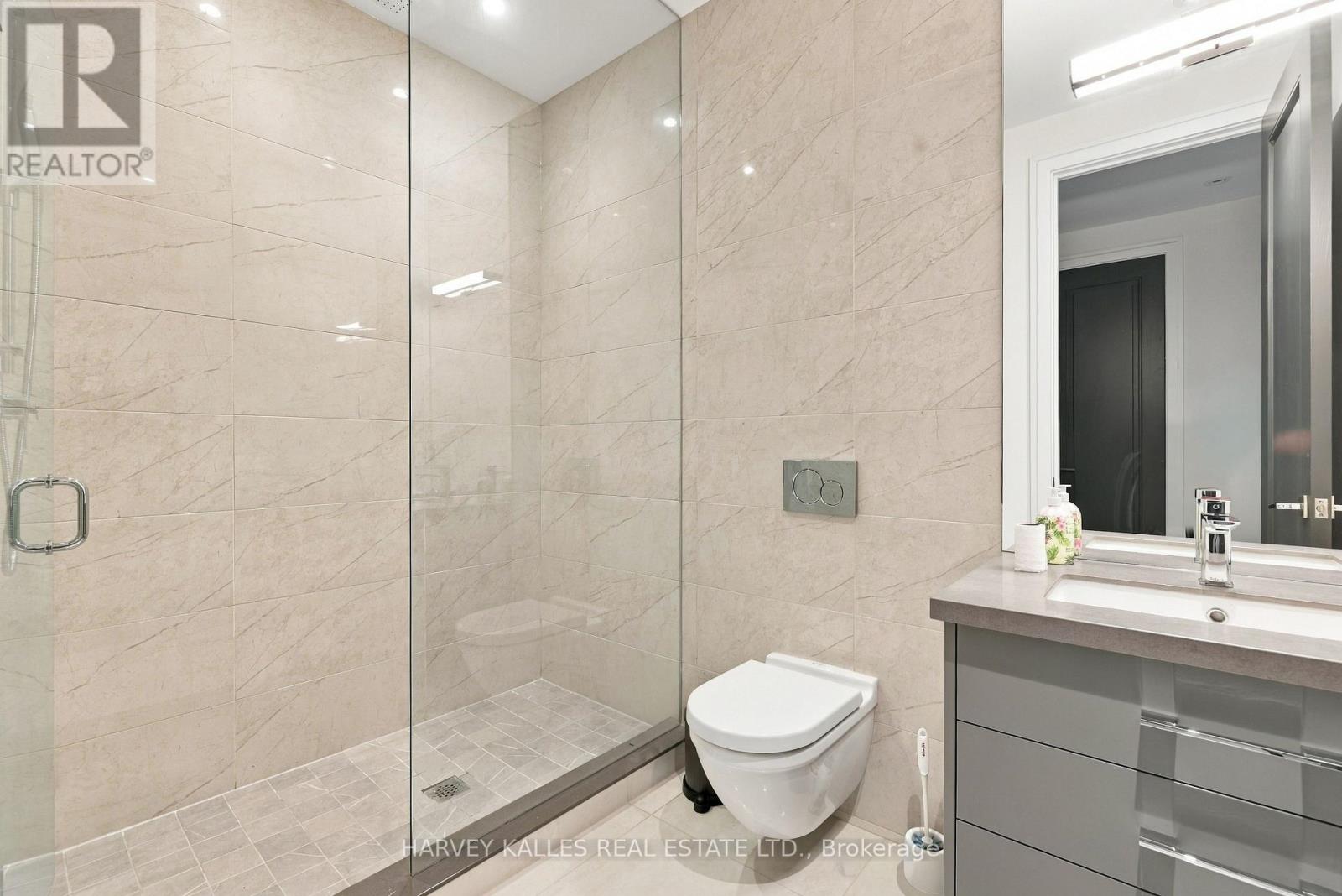 554 ST CLEMENTS AVENUE - Image 45