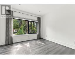 554 St Clements Avenue, Toronto, ON M5N1M6 Photo 25