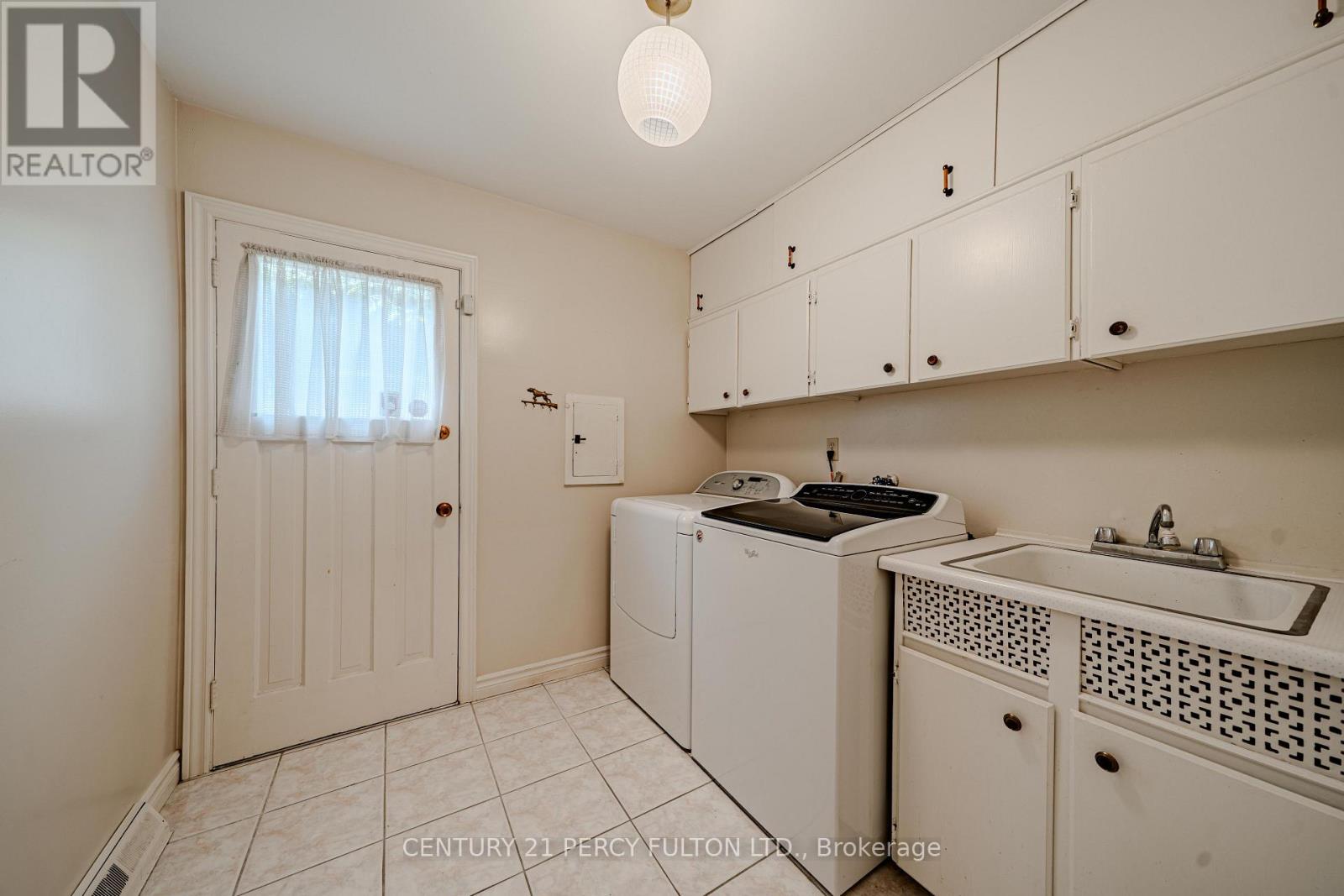 39 APOLLO DRIVE - 19