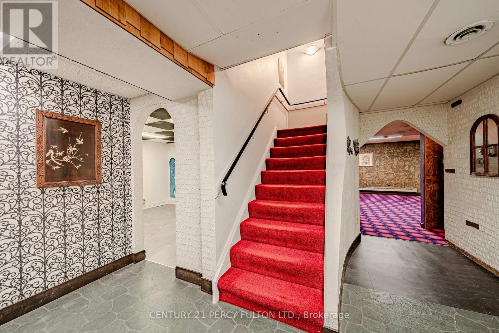 39 APOLLO DRIVE - 37
