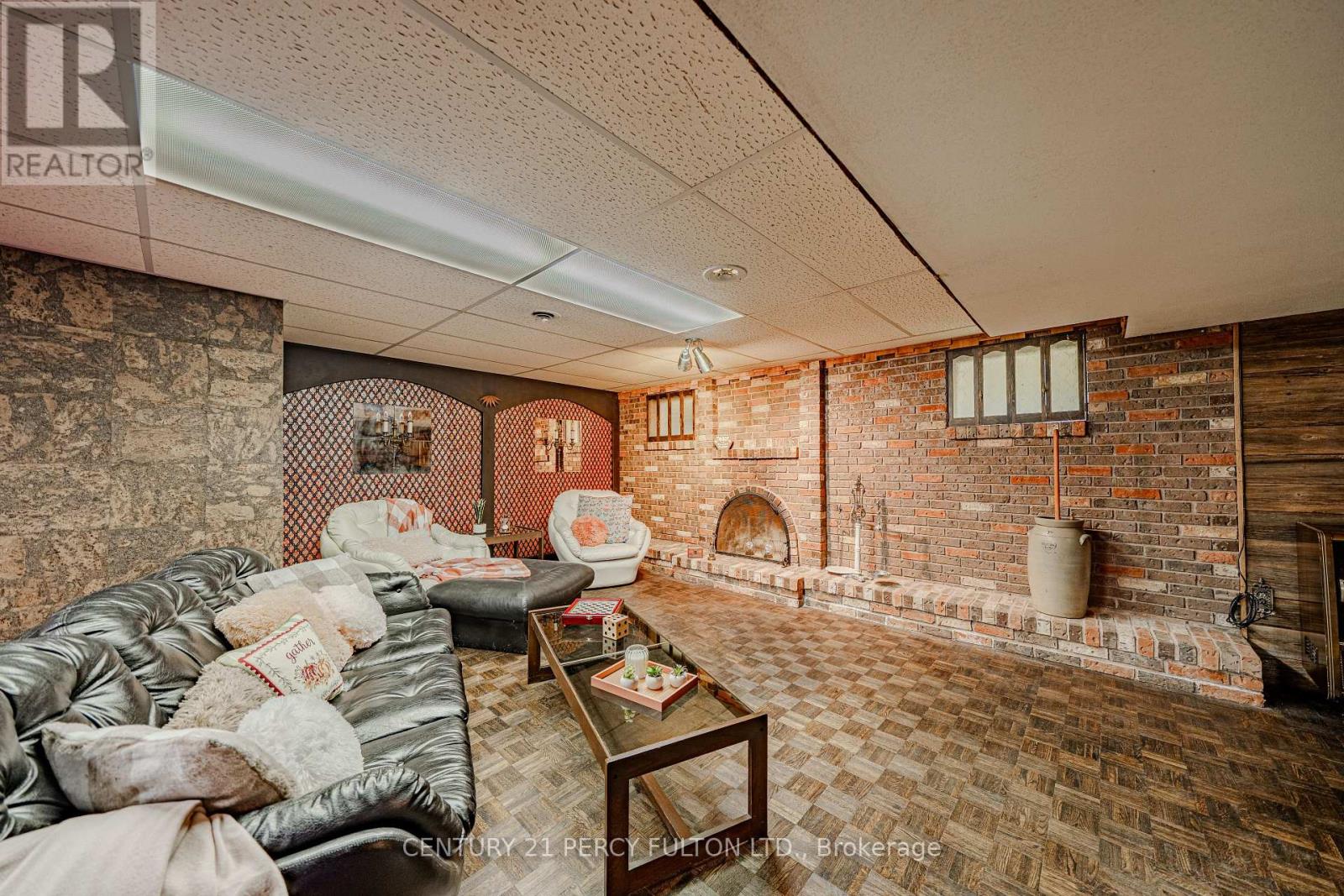 39 APOLLO DRIVE - 38