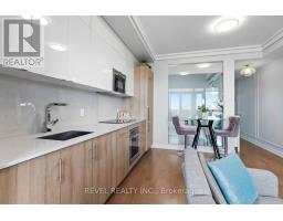 2607 - 330 Richmond Street W, Toronto, ON M5V0M4 Photo 9